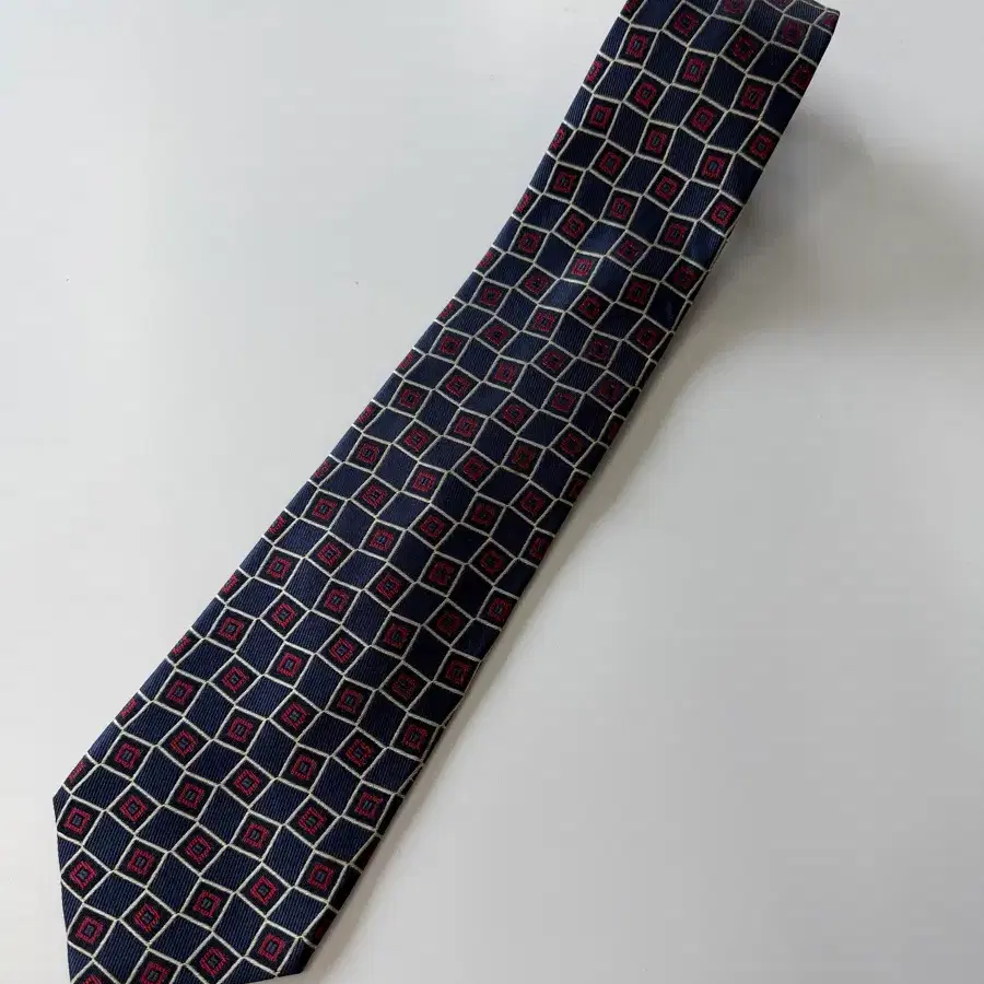 지방시 (GIVENCHI) 명품 실크 넥타이 9.5cm