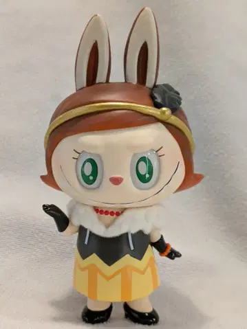 POP MART SPOTLIGHT LABUBU-Swing Dance