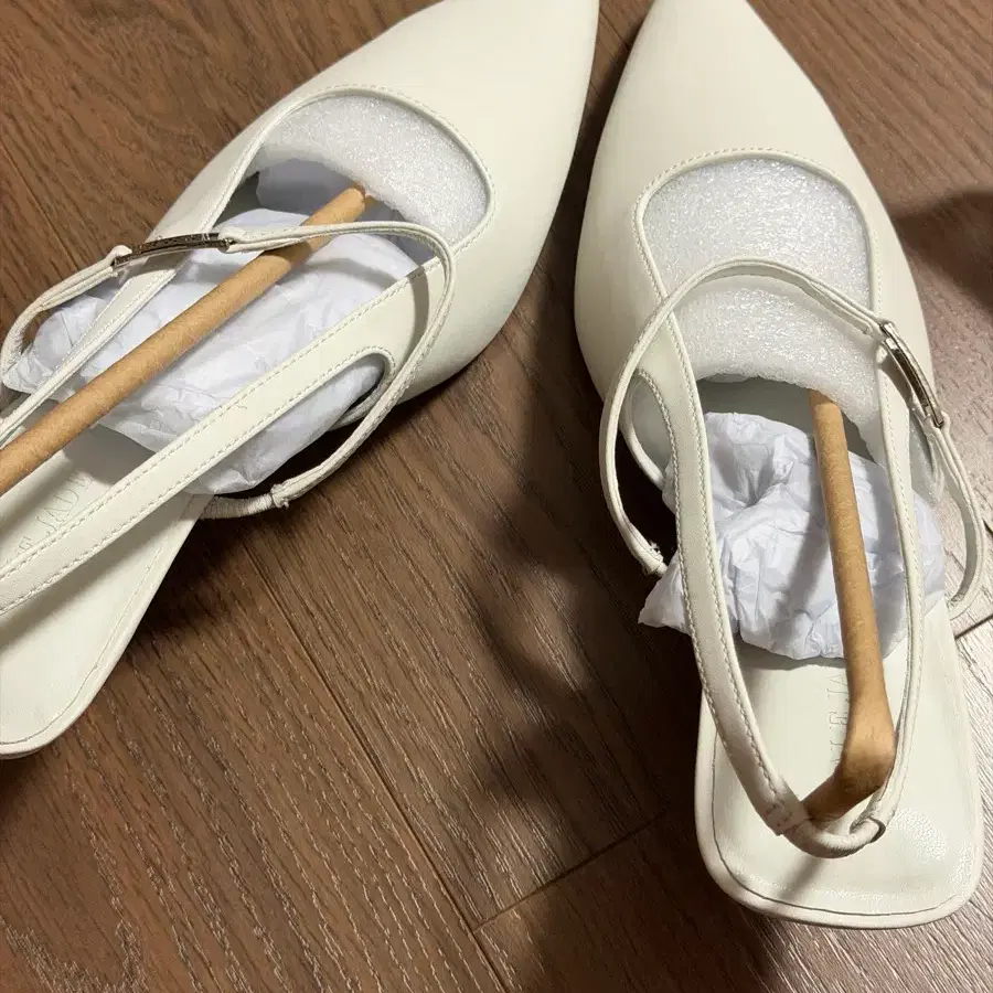 (새상품)페일제이드 PJ Color Slingback 슬링백 구두 아이보리 M