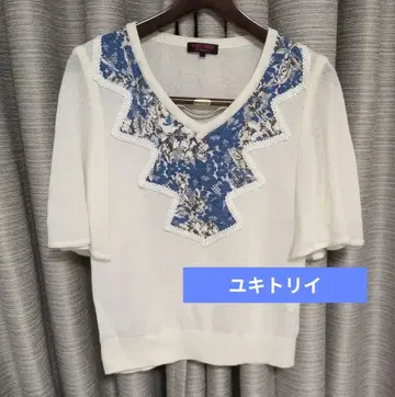 반팔 썸머 니트 레이스 절개 화이트 x 블루 사이즈 40