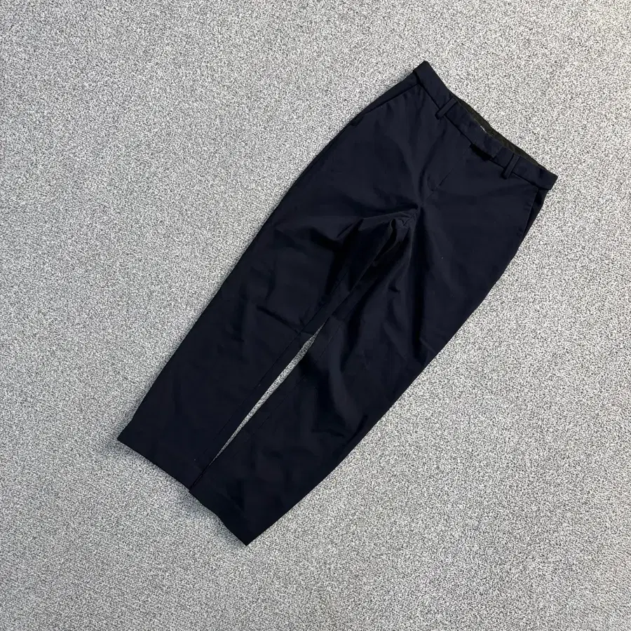 25 무신사스탠다드 슬랙스 바지 0811J1
