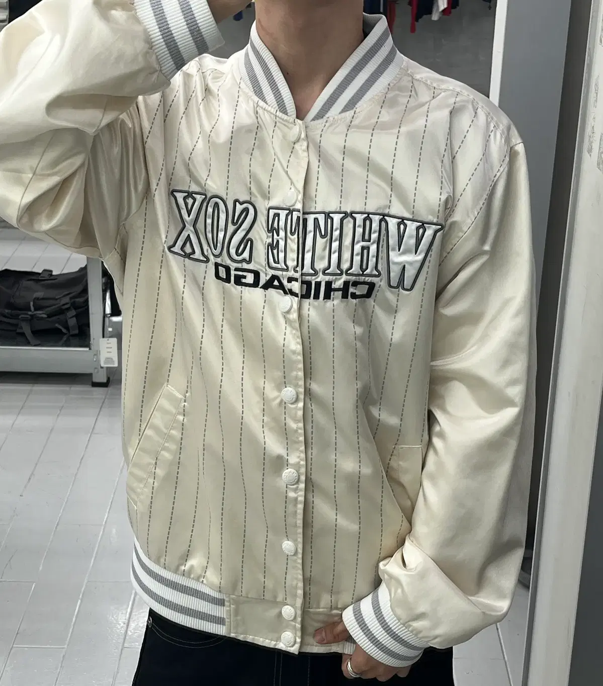 (L) MLB 00s 시카고 화이트삭스 사틴 핀스트라이프 바시티 자켓