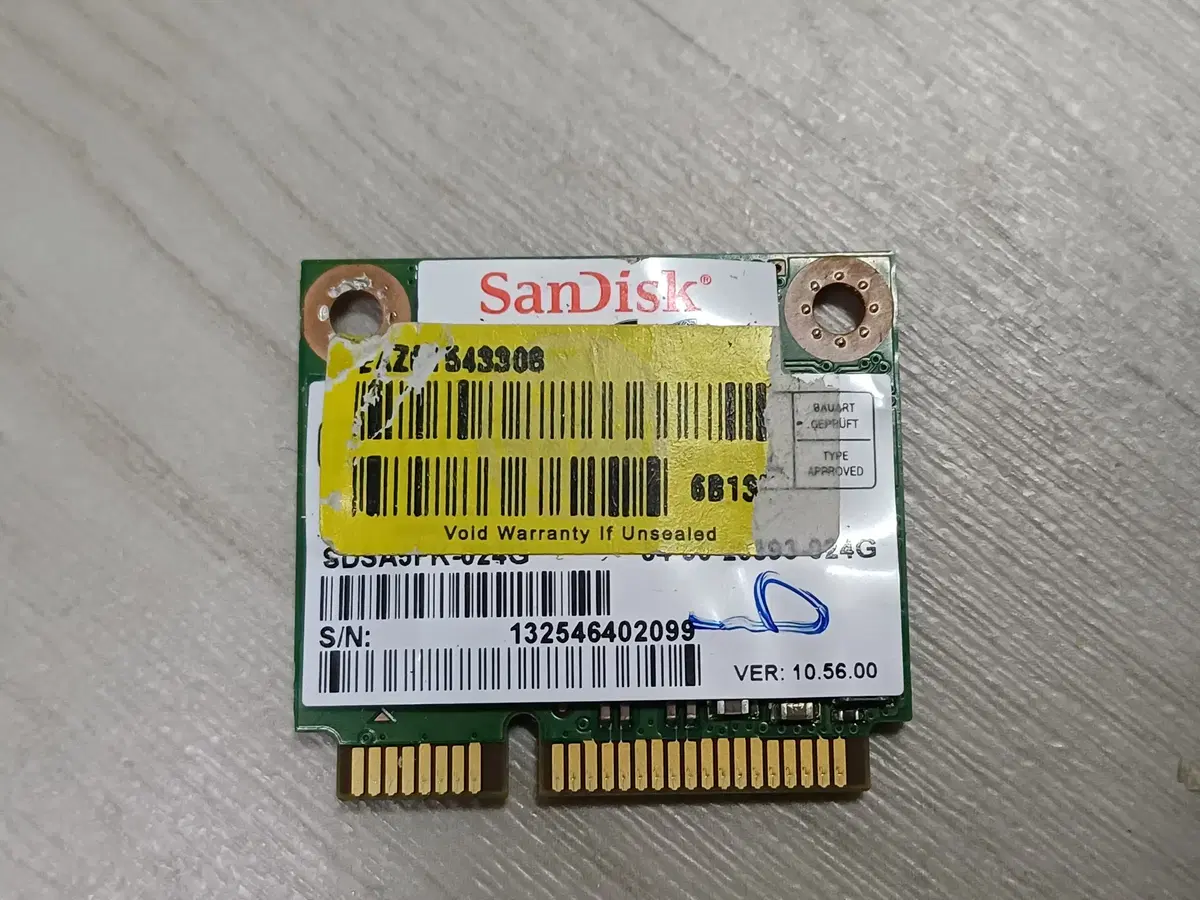 SANDISK U100 24GB SSD