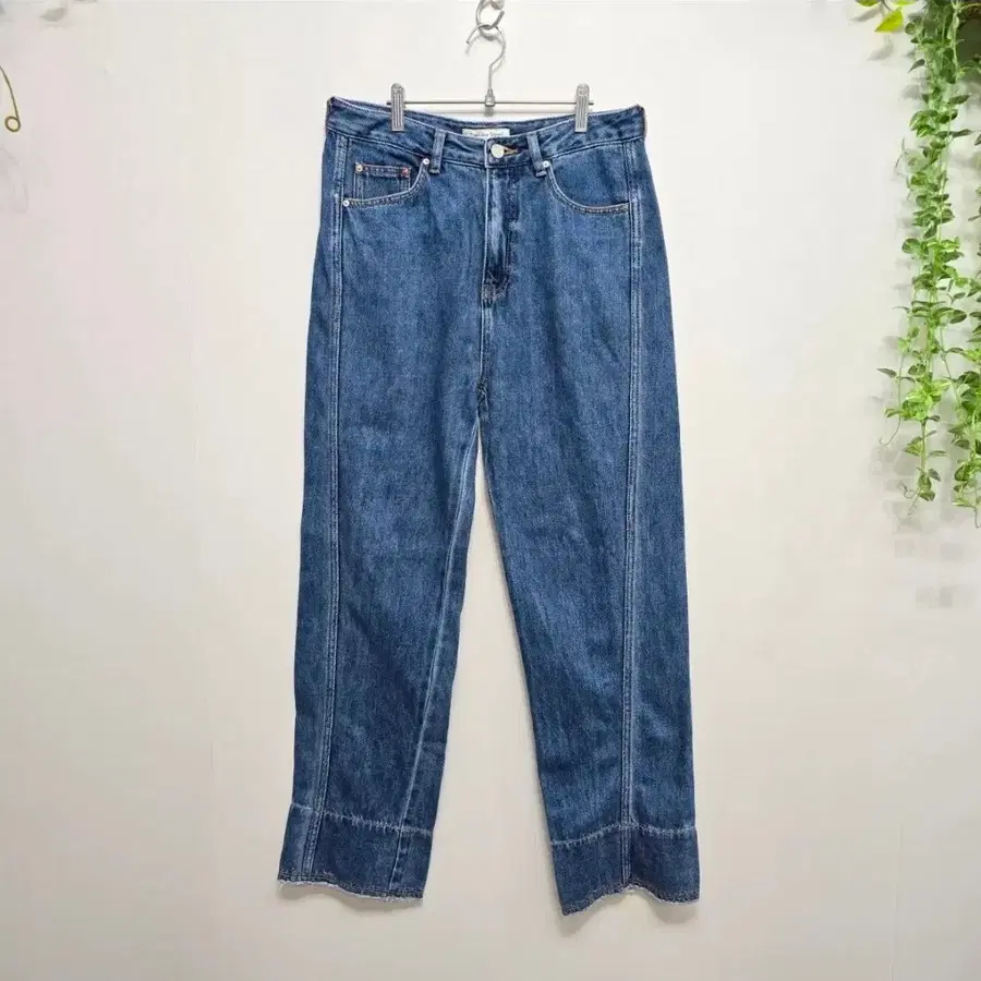 써스데이아일랜드 21'SS 롤업 데님 팬츠