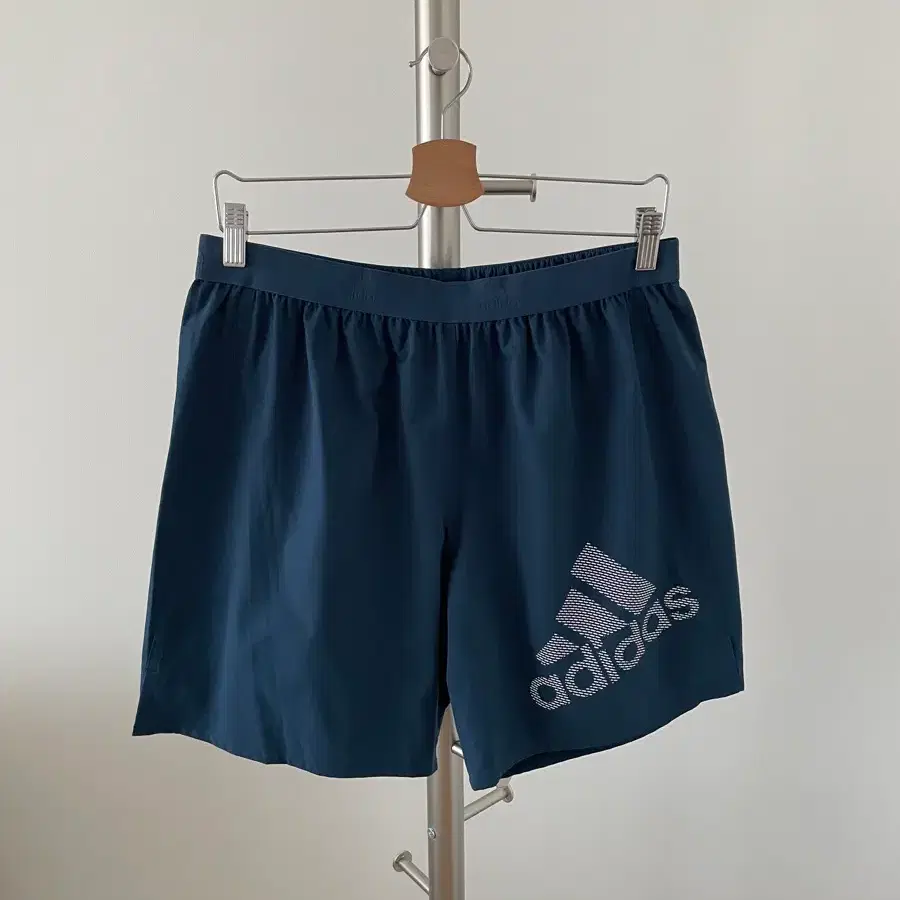 아디다스(adidas) 반바지