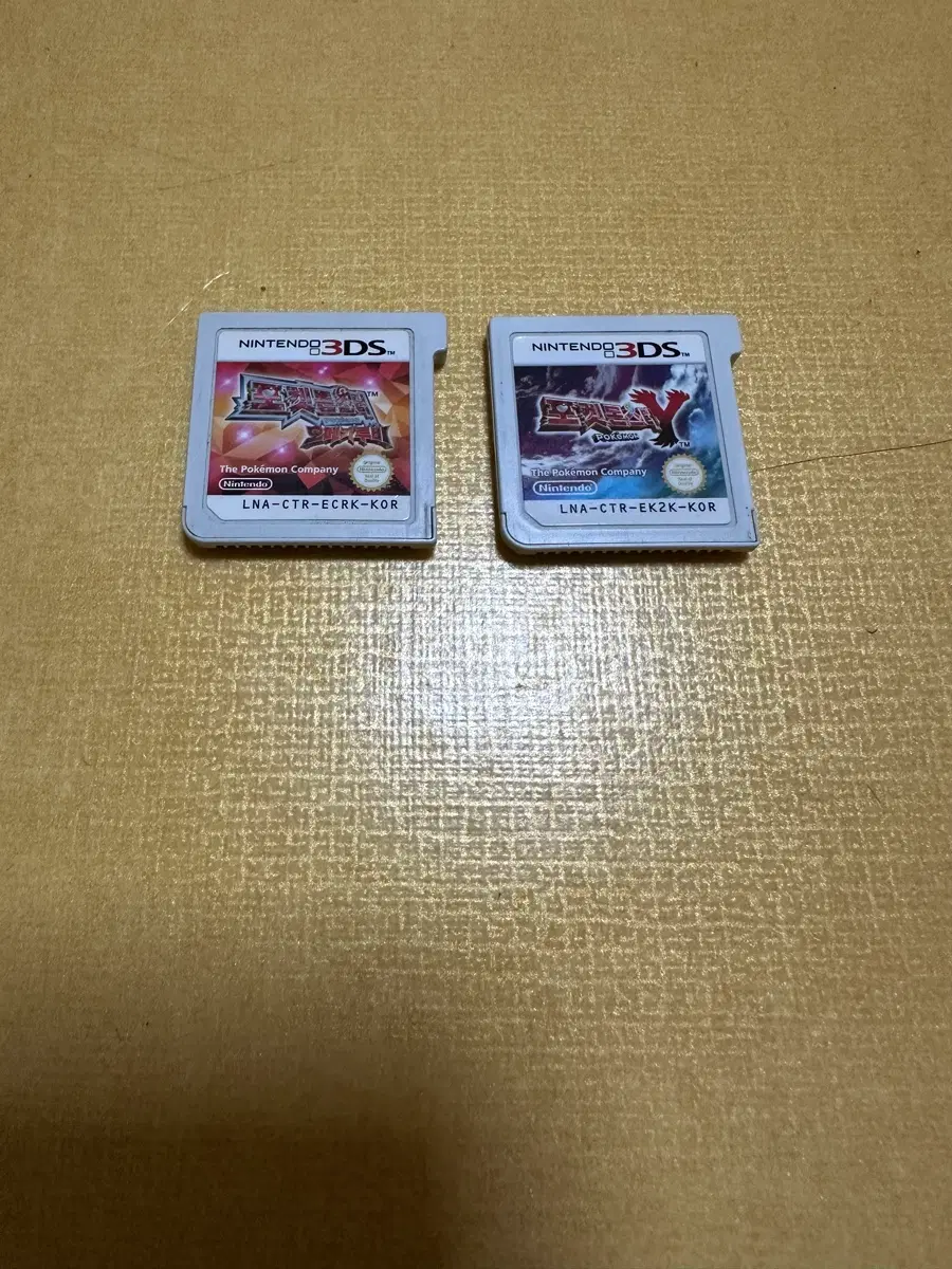 닌텐도 3DS 포켓몬스터 오메가루비 / Y 고장 판매합니다.