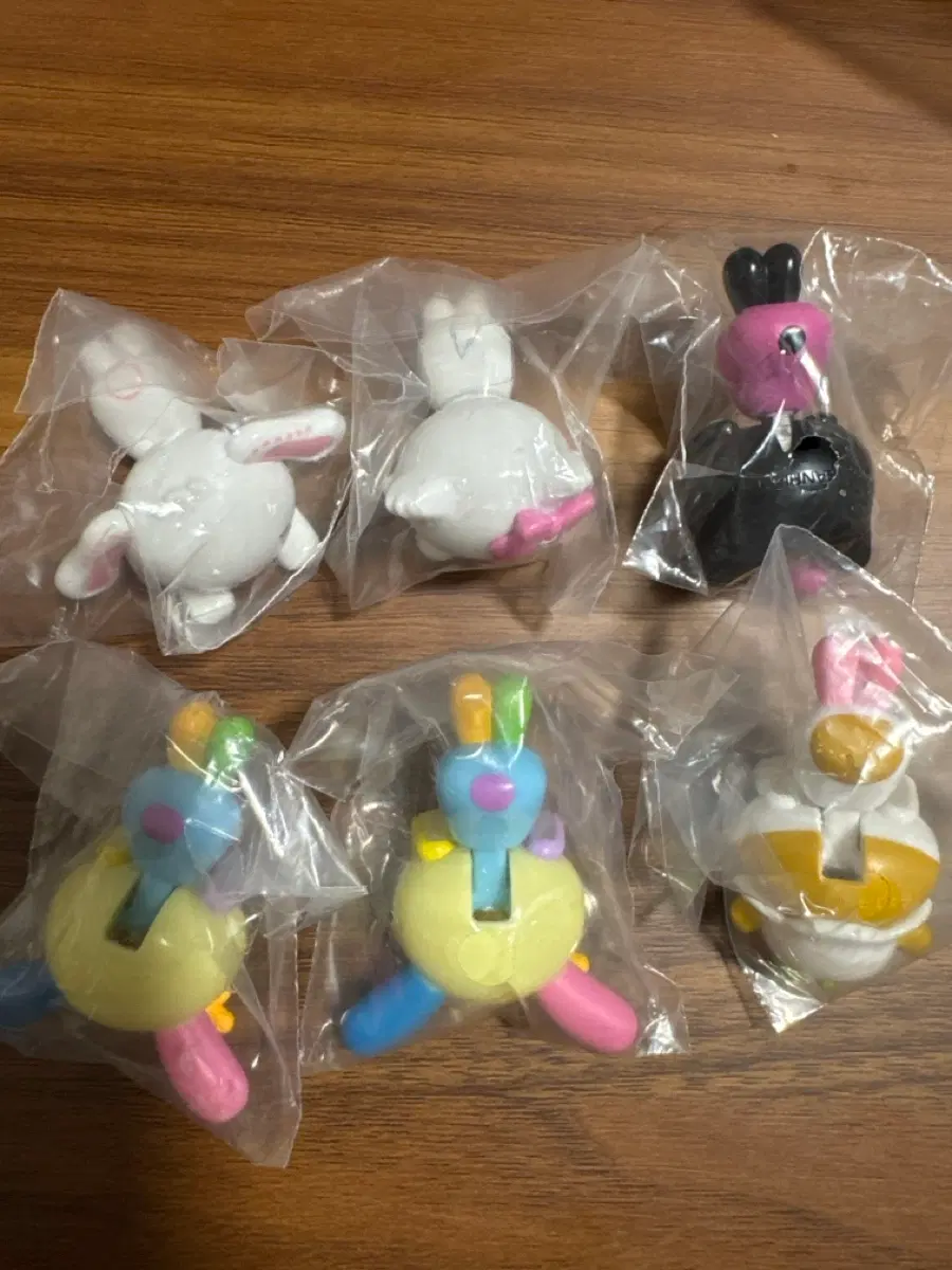 산리오 표코노루 가챠 히퍼 키티 시로우사 우사하나 쿠리링
