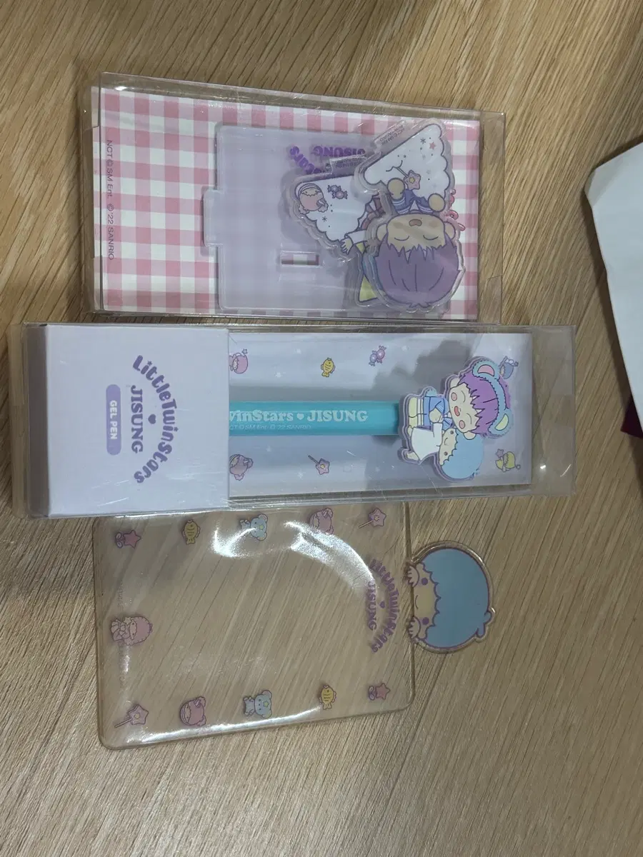 엔시티드림 산리오 지성 아크릴 키링, 볼펜, 포카홀더