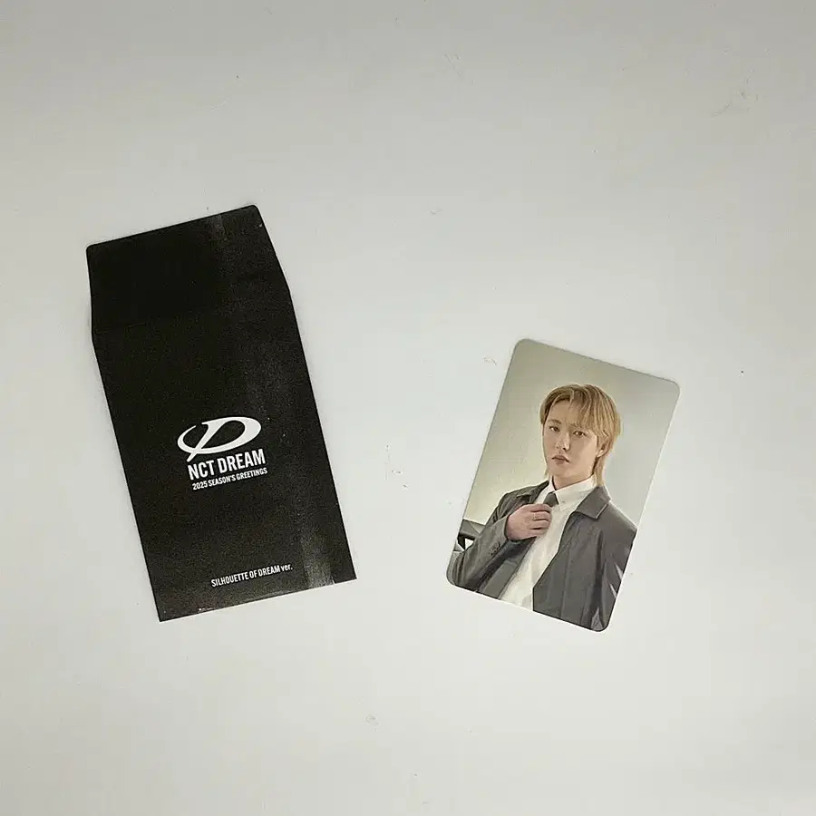 엔시티드림 런쥔 2025 시즌그리팅 포토카드 트레이딩카드 A_2 NCT DREAM RENJUN 2025 SEASON'S GREETINGS PHOTOCARD A_2