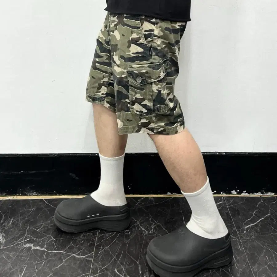 오클리 카모플라주 더블 포켓 하프 팬츠