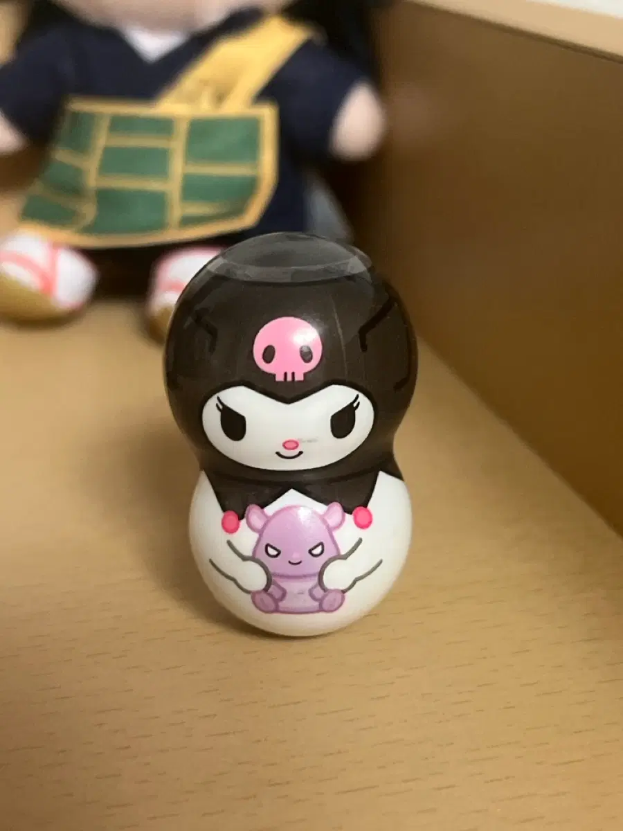 산리오 쿠로미 오뚝이