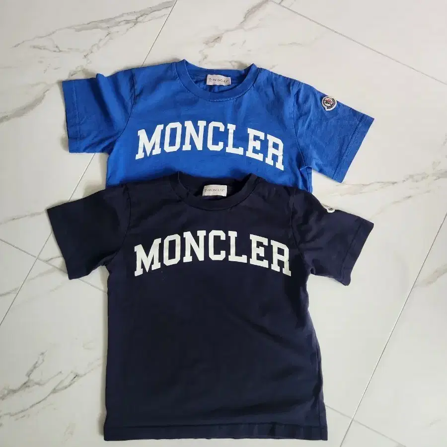 몽클레어 키즈 반팔티 블루/네이비 8A