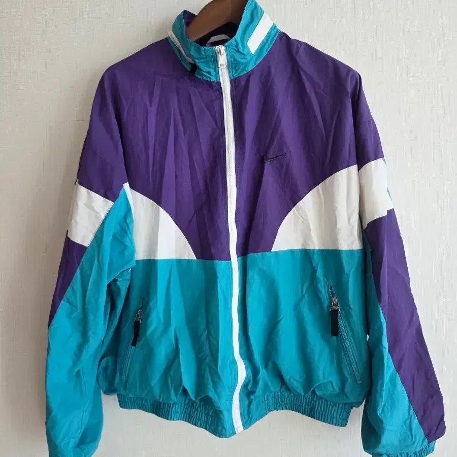 나이키 올드스쿨 90s 바람막이