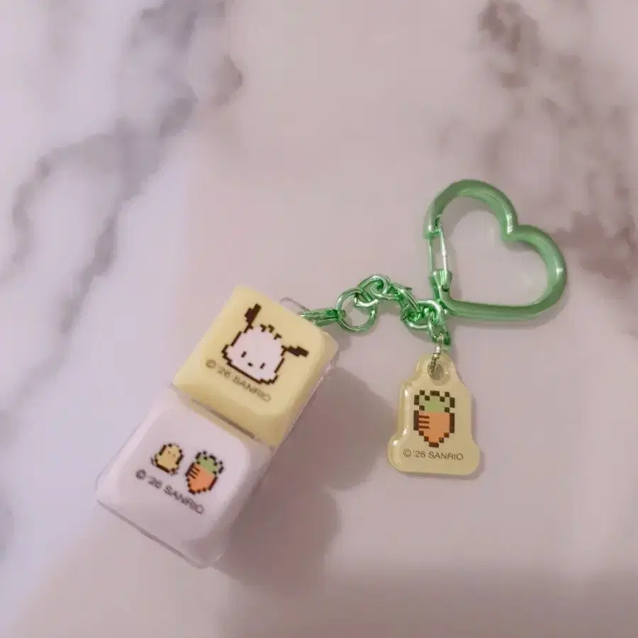 산리오 포차코 LED 키캡 키링