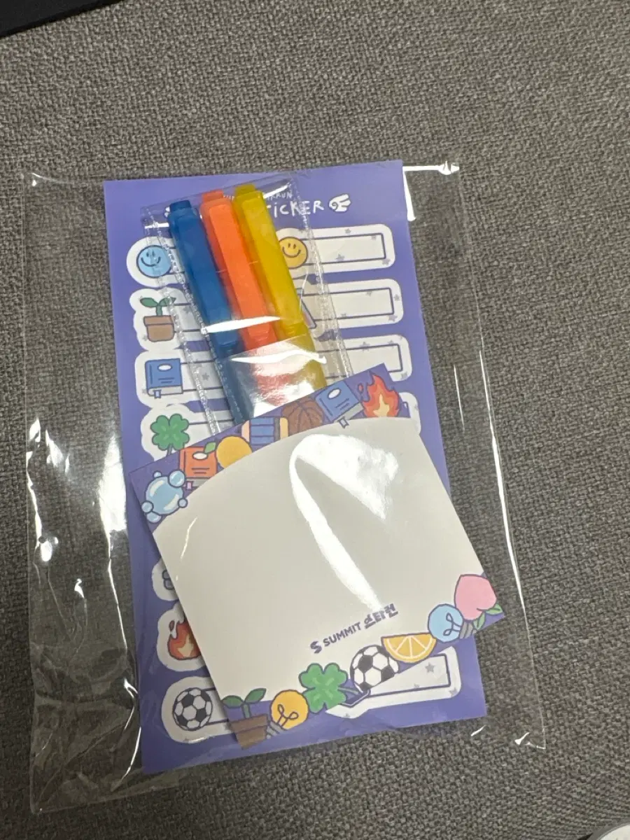 투어스 스타런 필기구