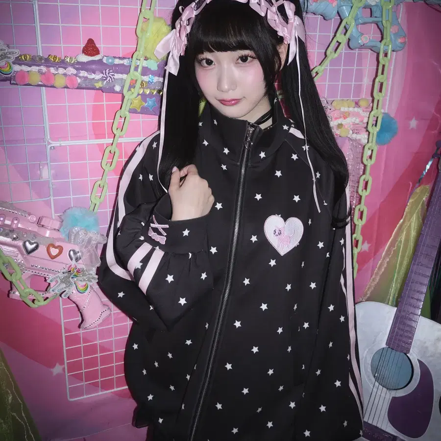 Magia Charm 마기아참 니디걸 오버도즈 콜라보 별 패턴 피엔 고양이 트랙 저지 재킷 블랙