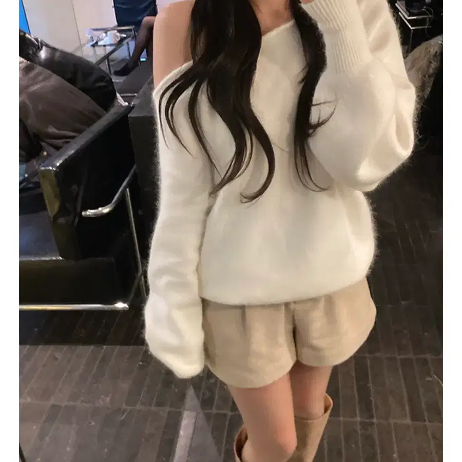 Nutty wool shorts 울쇼츠 반바지 차콜
