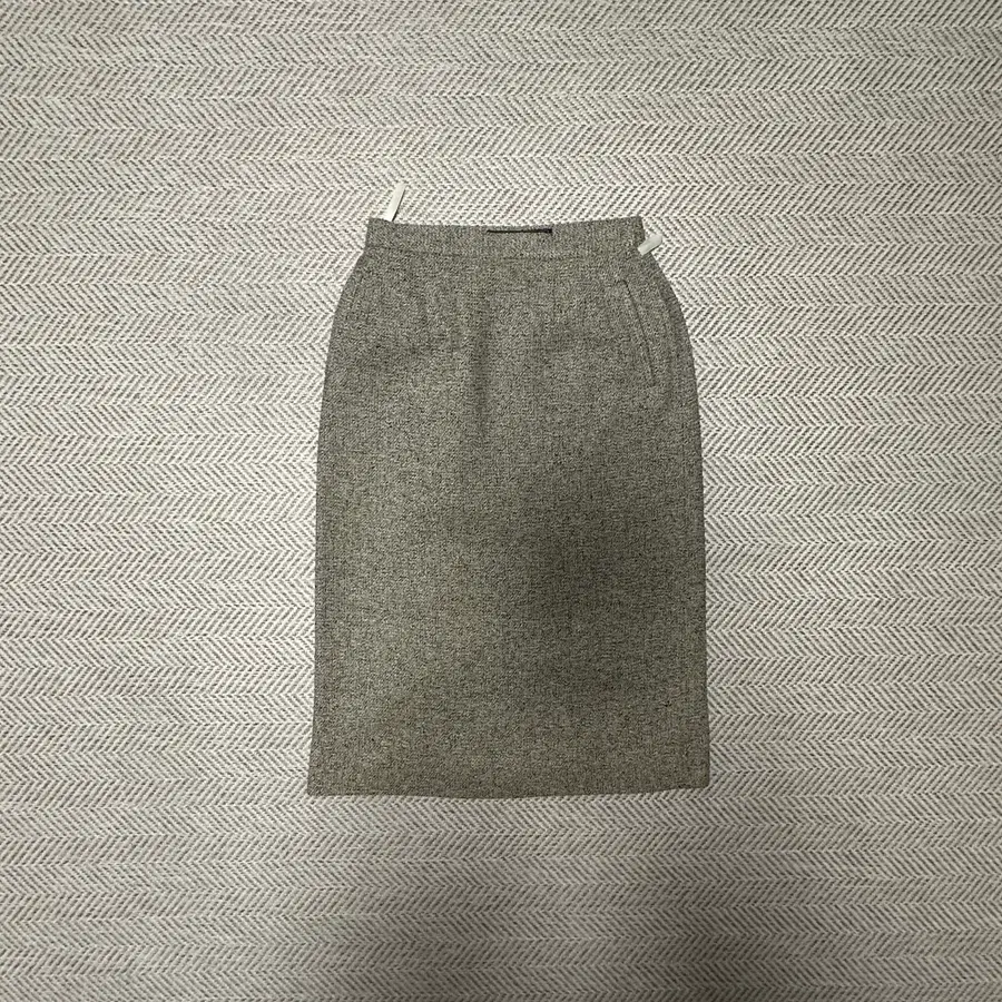 BURBERRY skirt