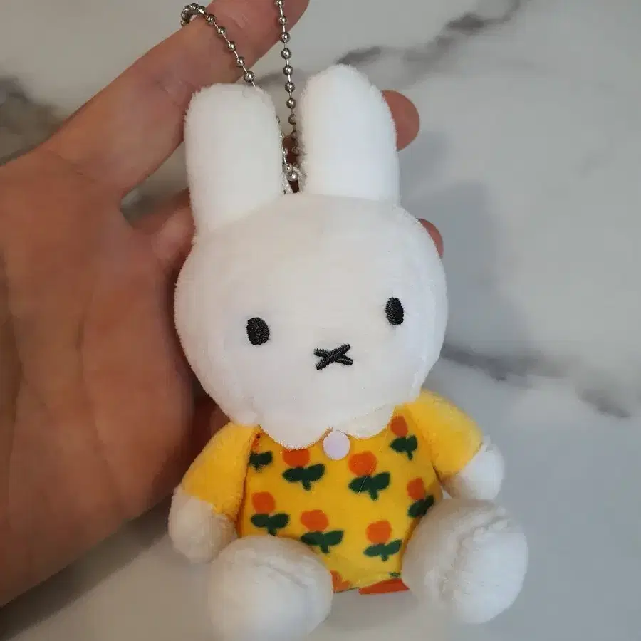 미피 인형 키링 옐로우 꽃무늬