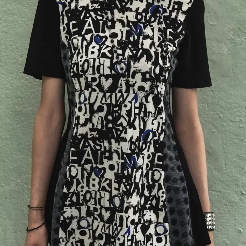 Lettering Detail T-shirt