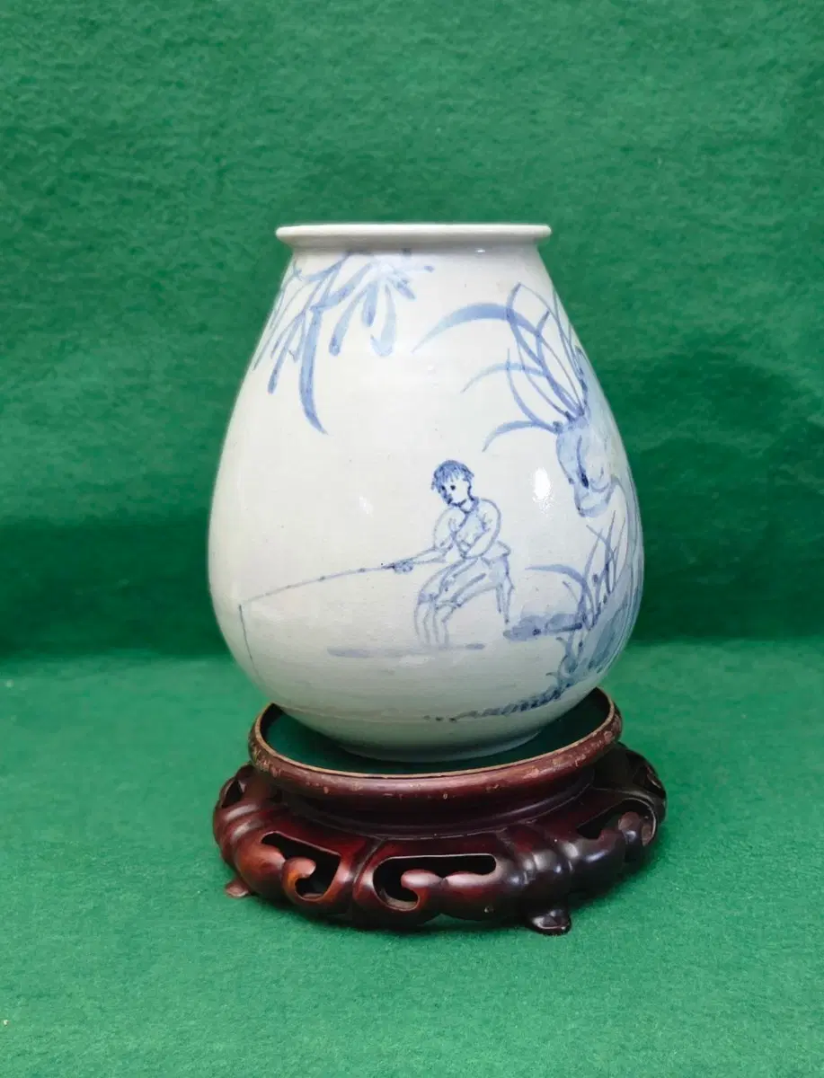 *백자청화 동자 조어문 떡메병(높이:22cm)