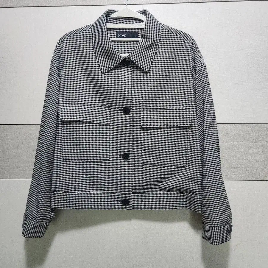 미쏘 MIXXO 하운드투스 체크 크롭 자켓