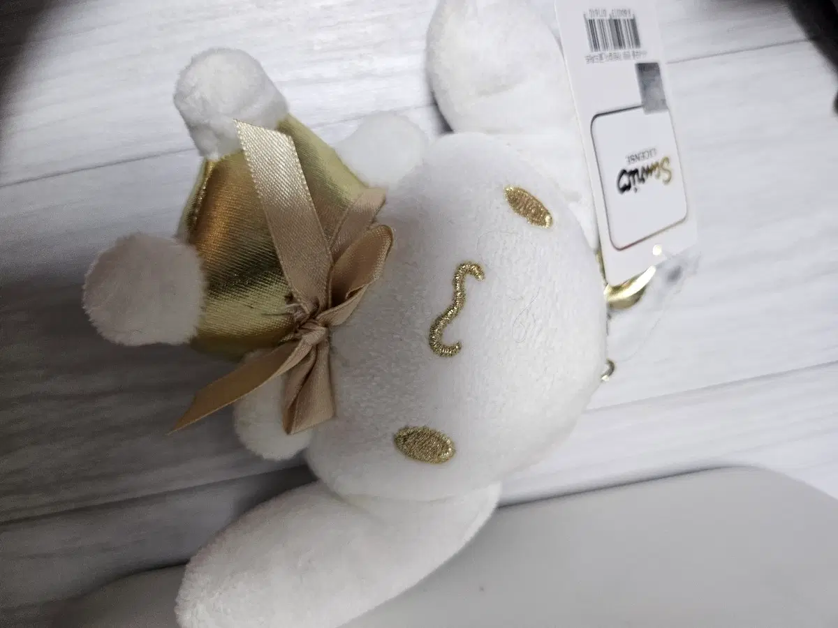 산리오 시나모롤 골드 인형