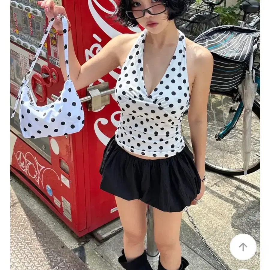 땡땡이 나시