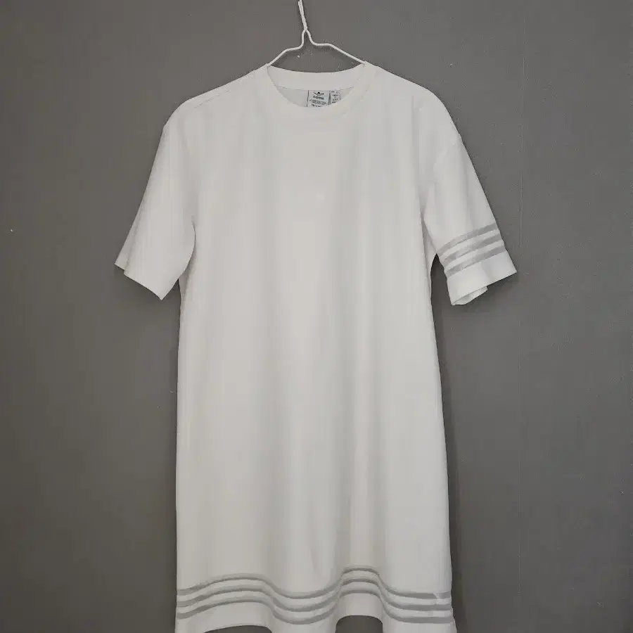 아디다스 프라임그린 반팔티 XS    95