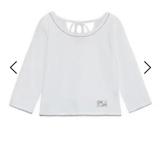허그유어스킨 Back ribbon capri sleeve T (White)