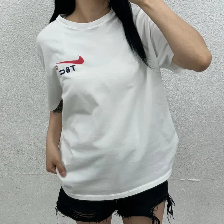 나이키 녹타 백프린팅 화이트 반팔 L