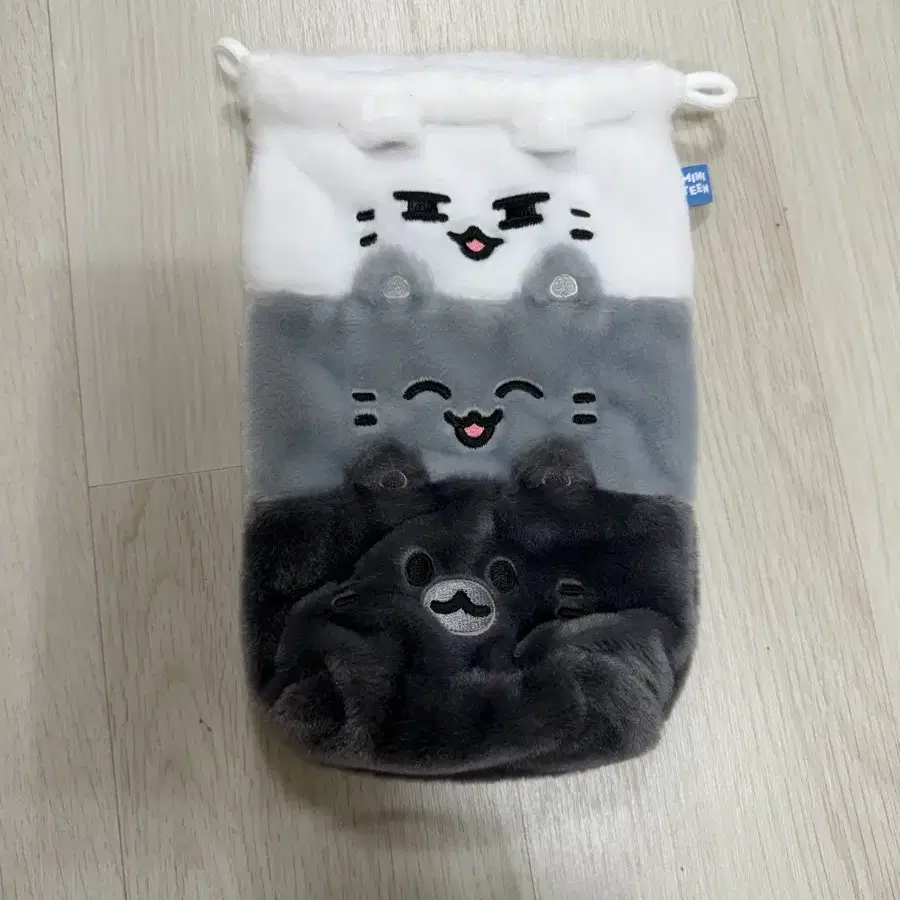 [B04] 세븐틴 미니틴 열닫잠 파우치