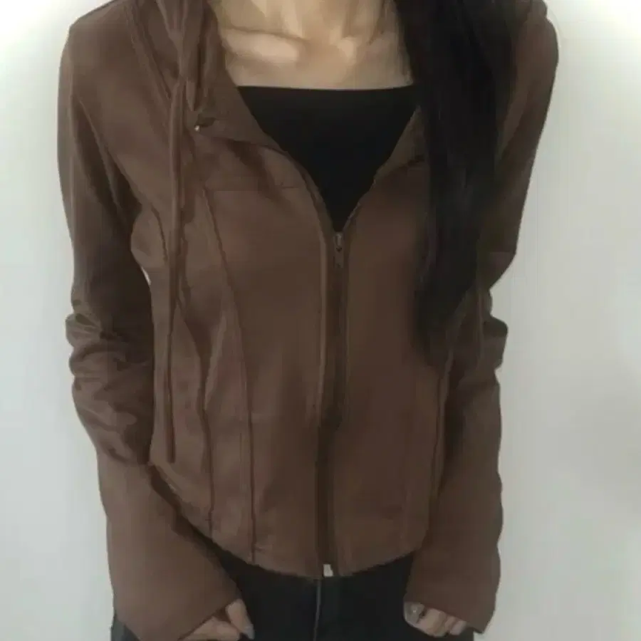 에이블리 라인 크롭 후드집업
