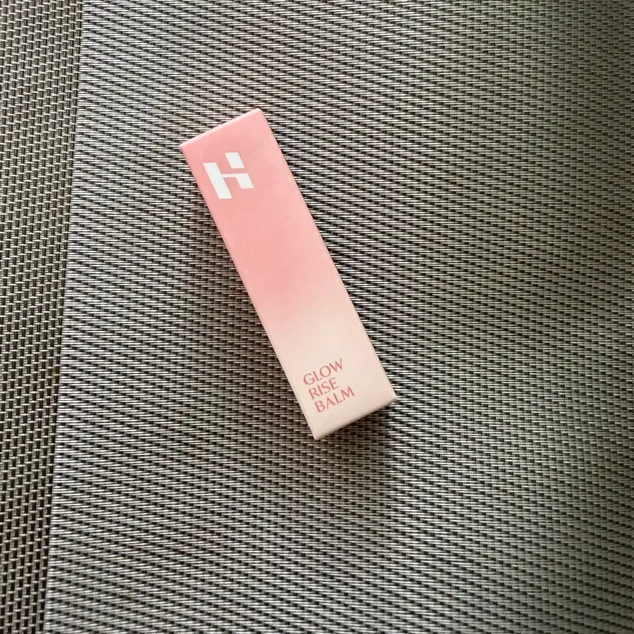 홀리카홀리카 글로우 라이즈 밤 뉴밤비