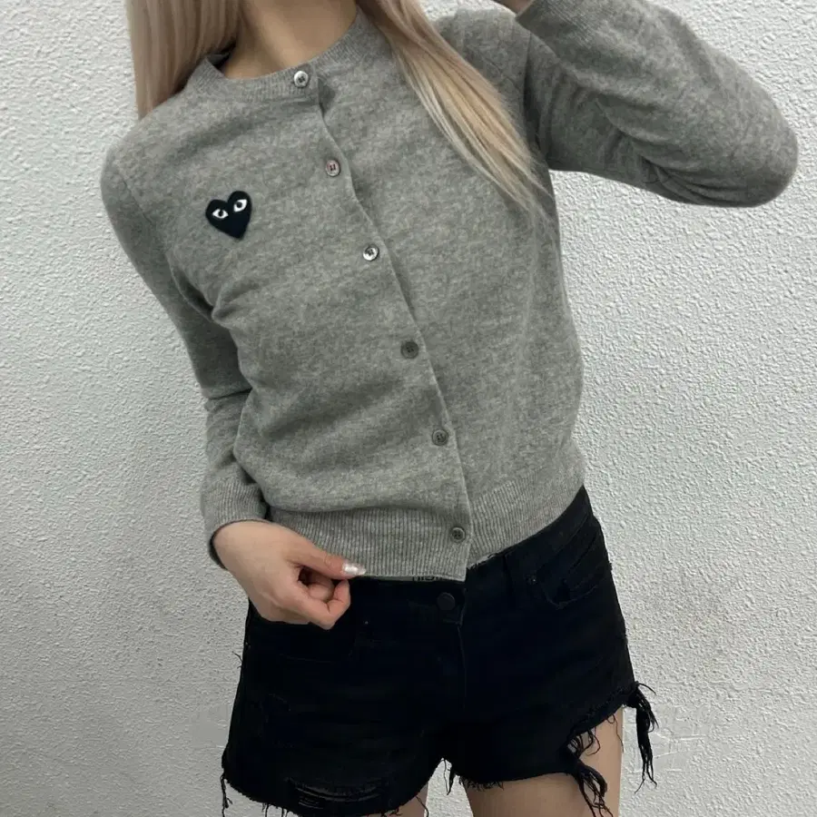 꼼데가르송 블랙 하트 와펜 그레이 가디건 M