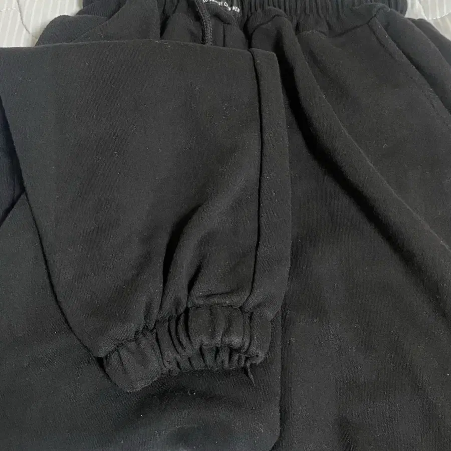 블랙 조거 팬츠