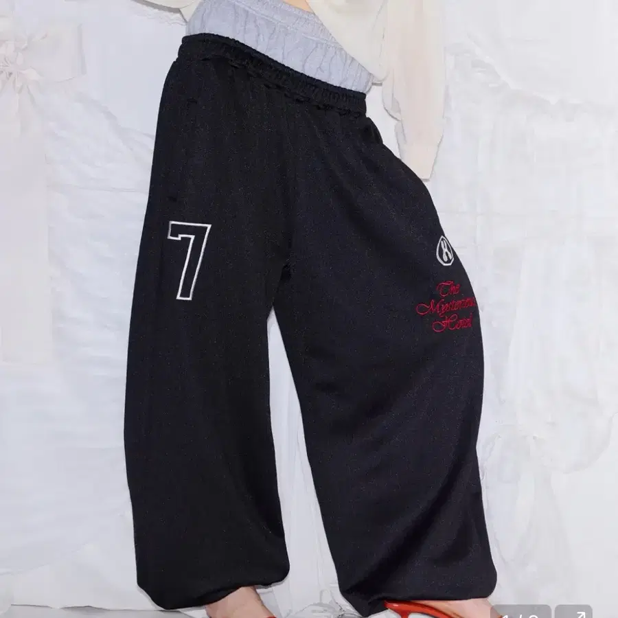 미스테리어스호텔 LAYERED JERSEY PT [BLACK]