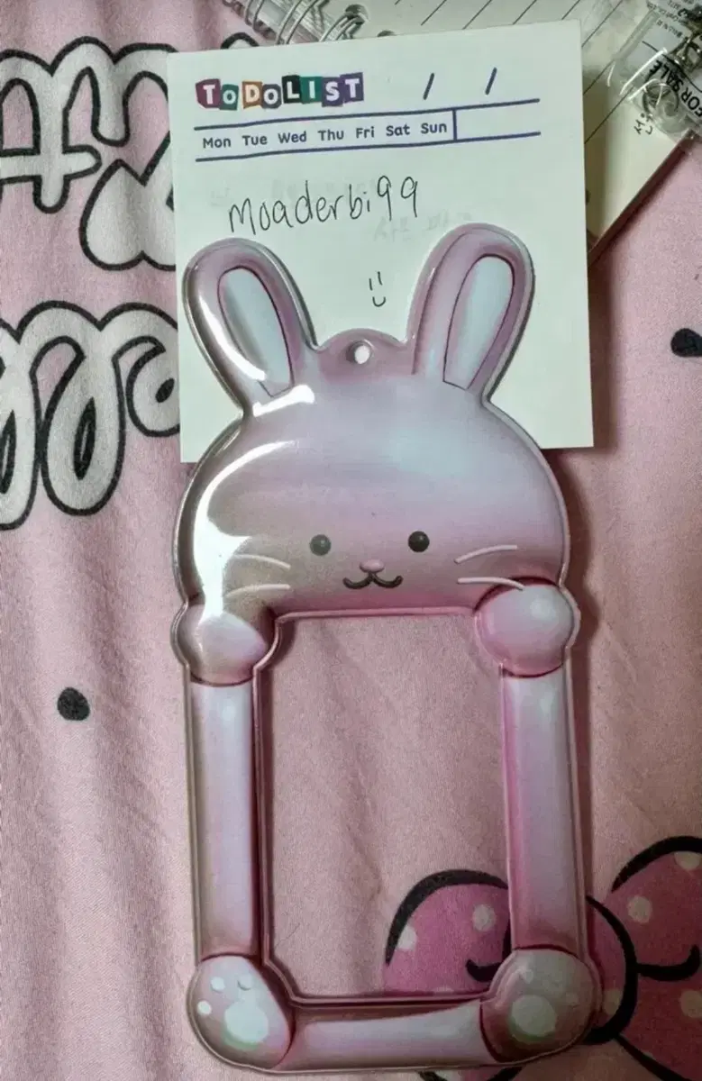 핑크 토끼 포카 헐더