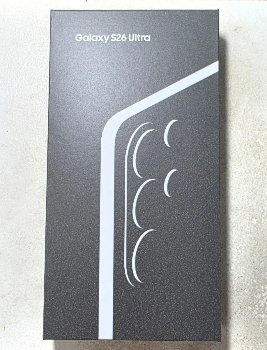 갤럭시 S26 울트라 1TB,16GB 블랙/ 자급제 신품급 팝니다.