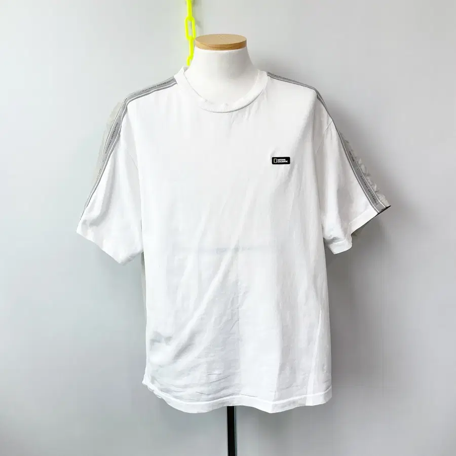 네셔널지오그래픽 캐주얼반팔 XL