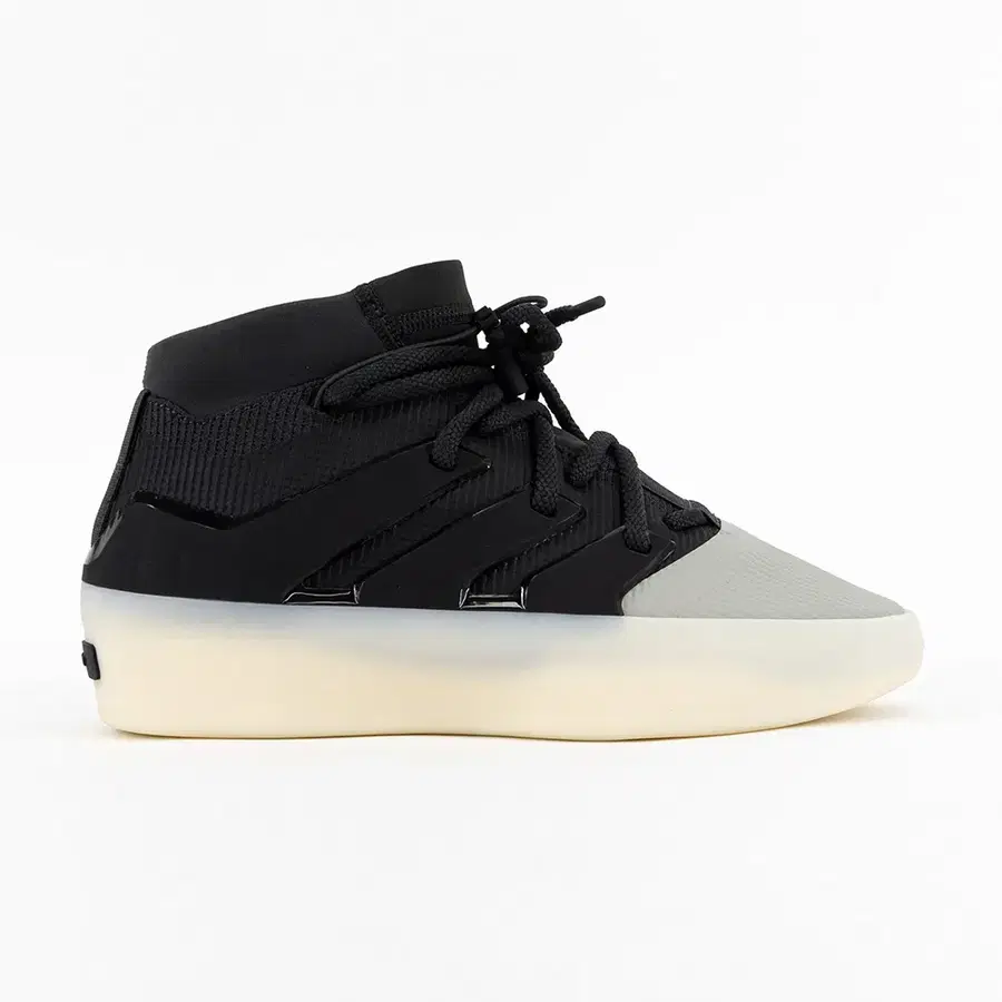 아디다스 x 피어오브갓 애슬레틱스 베스킷볼 운동화