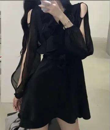가격 인하 가능!! 소매 오픈 시어 V넥 프릴 원피스 / 미니