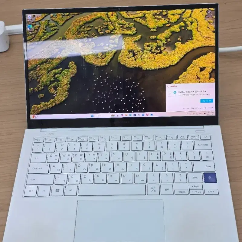 C급 사용가능 갤럭시북 이온 13.3인치 i5 10세대 256GB 노트북
