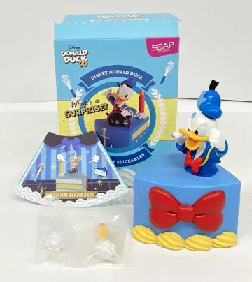 SOAP STUDIO Suprise Cake Sliceables DONALD DUCK 90 Impatient Donald Duck