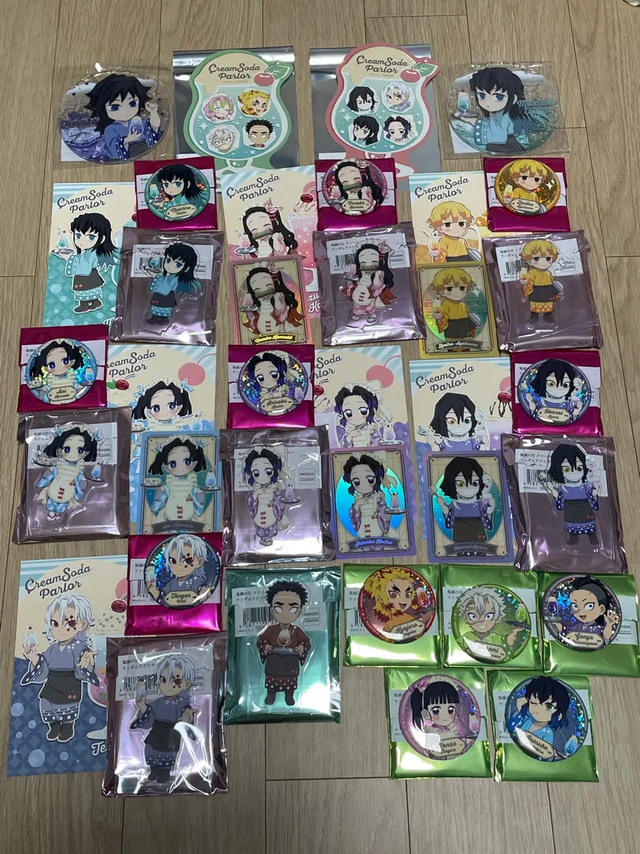 정가이하)귀멸의칼날 아크릴 유포테이블 크림소다