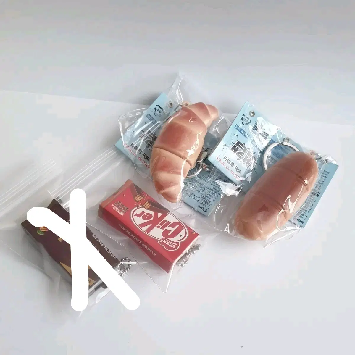 [미사용] 초콜릿, 빵, 크로와상 딸깍이 꺽캡 또각이 키링