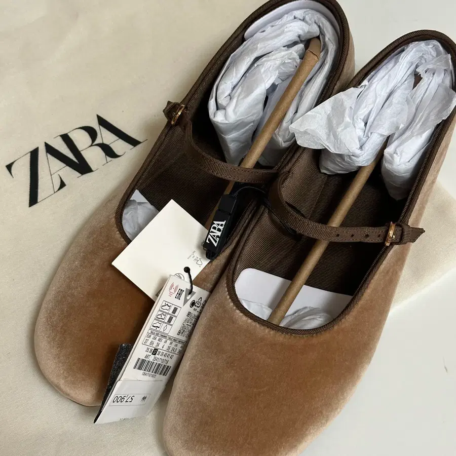 ZARA 자라 벨벳 메리제인 발레리나 플랫슈즈 240 브라운