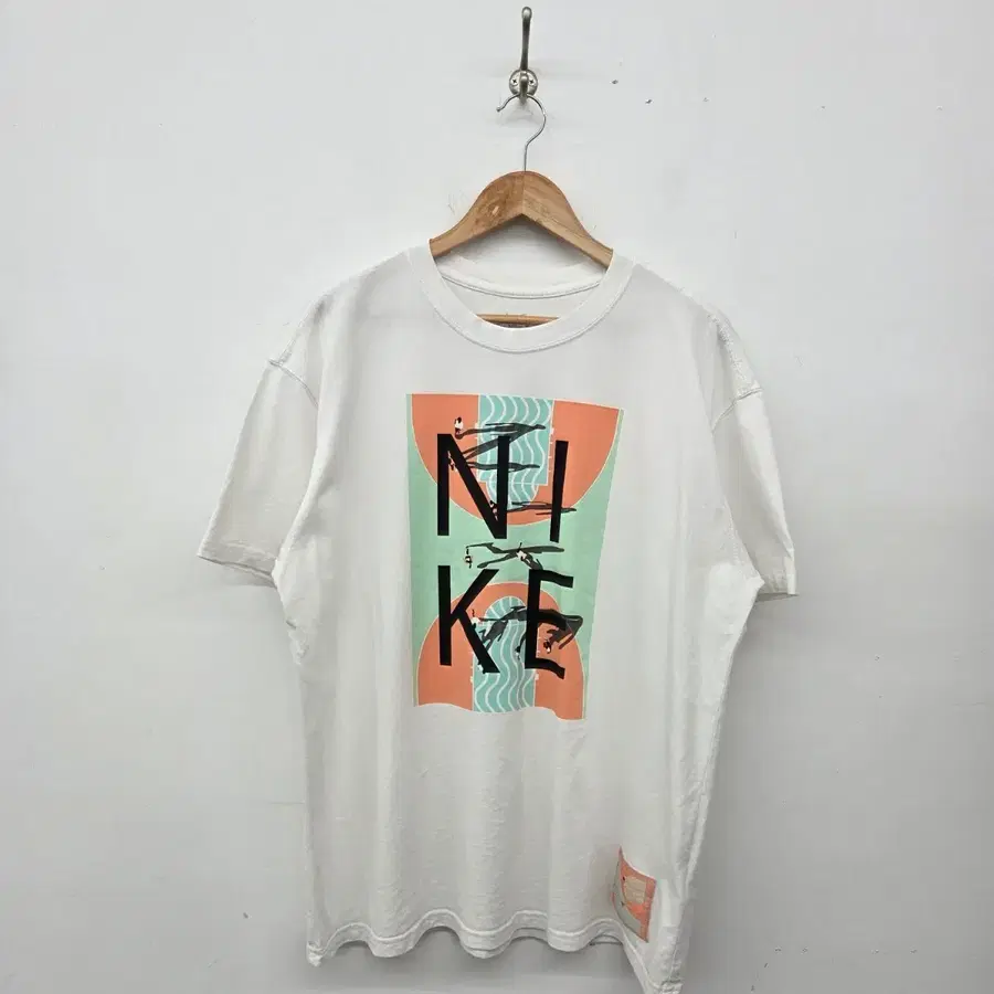 나이키 반팔 티셔츠 화이트 여XXL