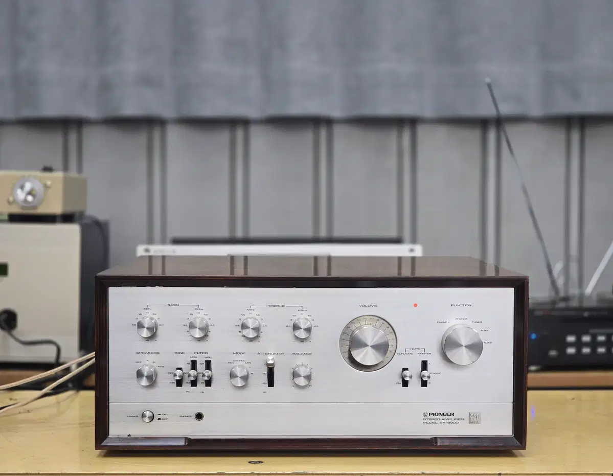 파이오니아 SA-9900 대형 인티앰프