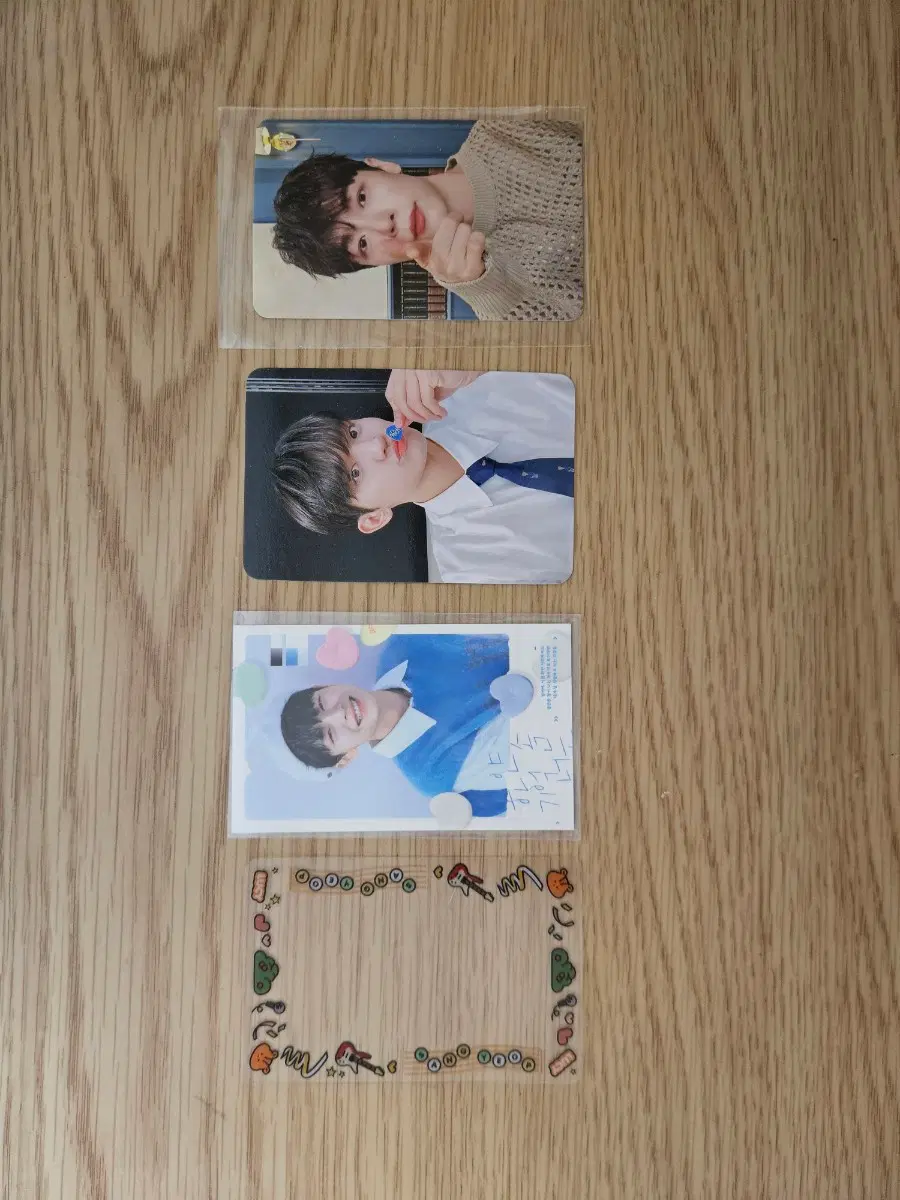 루시 굿즈들과 포토카드 열 CD 일괄